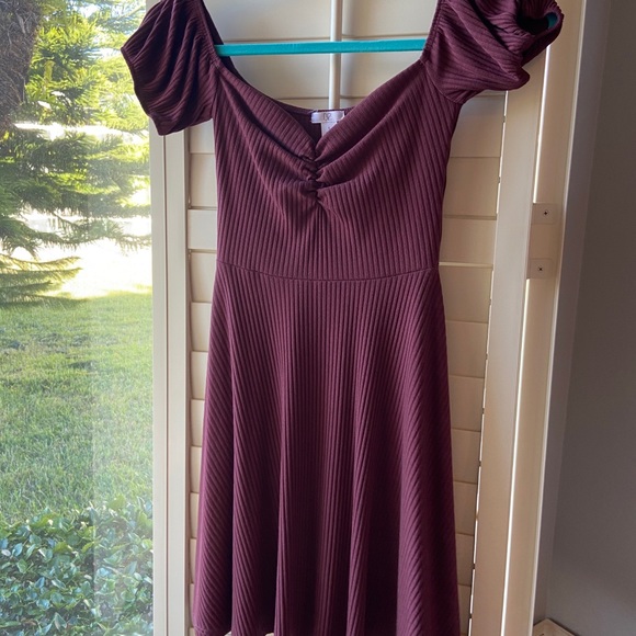 Maroon dress - Picture 2 of 2